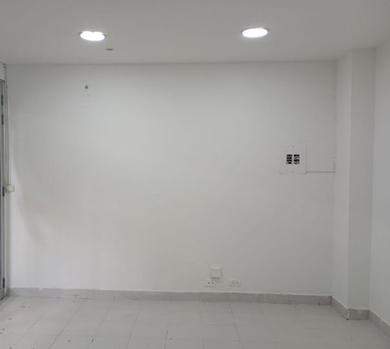 Local en venta en El Poblado, Medellín, 31 m² · foto 4 de 10