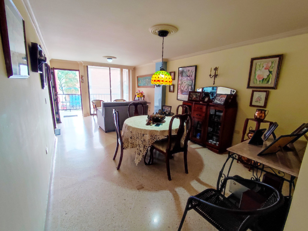 Apartamento en venta en La Riviera, Cúcuta · foto 2 de 15