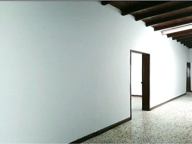 Apartamento de 5 alcobas en venta en Simon Bolivar, Medellín, 200 m² · foto 5 de 5