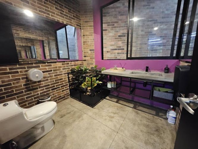 Oficina en arriendo en La Linde, Medellín, 250 m² · foto 11 de 24