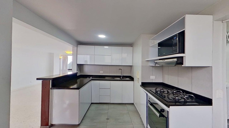 Apartamento de 3 alcobas en venta en Prados Del Norte, Cali, 115 m² · foto 4 de 10