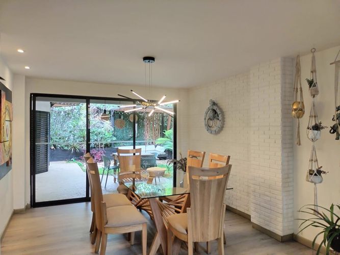 Casa de 3 alcobas en arriendo en Alejandría, Medellín, 340 m² · foto 3 de 20