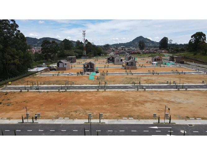 Lote en venta en El Tambo, La Ceja, 104 m² · foto 3 de 11