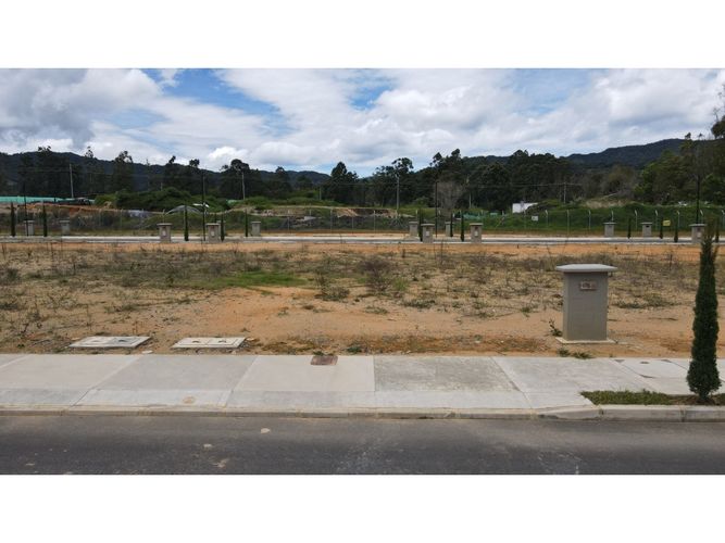 Lote en venta en El Tambo, La Ceja, 104 m² · foto 10 de 11