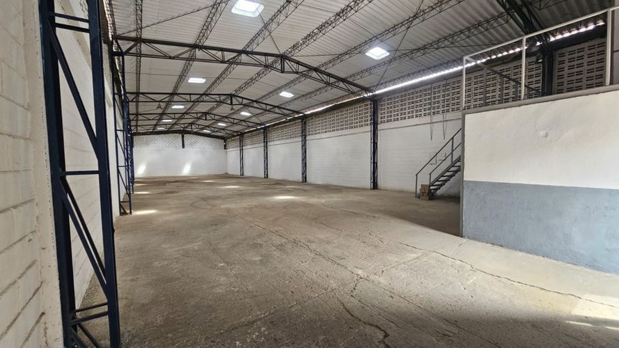 Bodega en arriendo en San Pedro, Barranquilla, 500 m² · foto 6 de 9