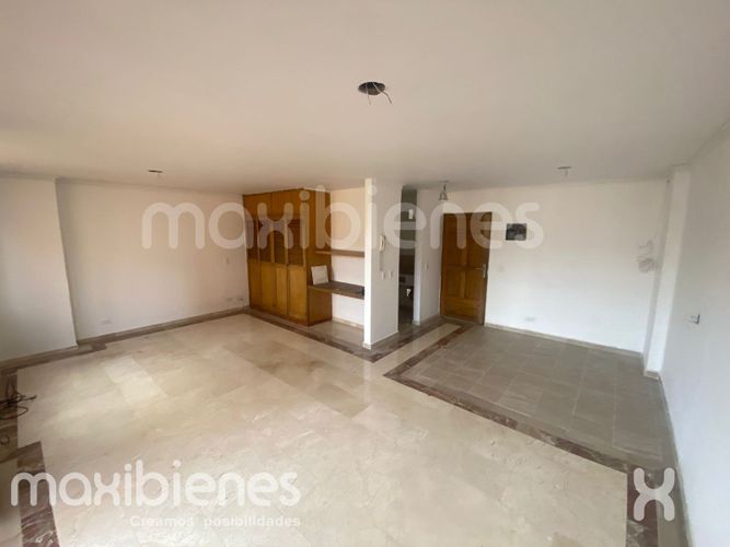 Oficina en arriendo en San Benito, Medellín, 40 m² · foto 5 de 11
