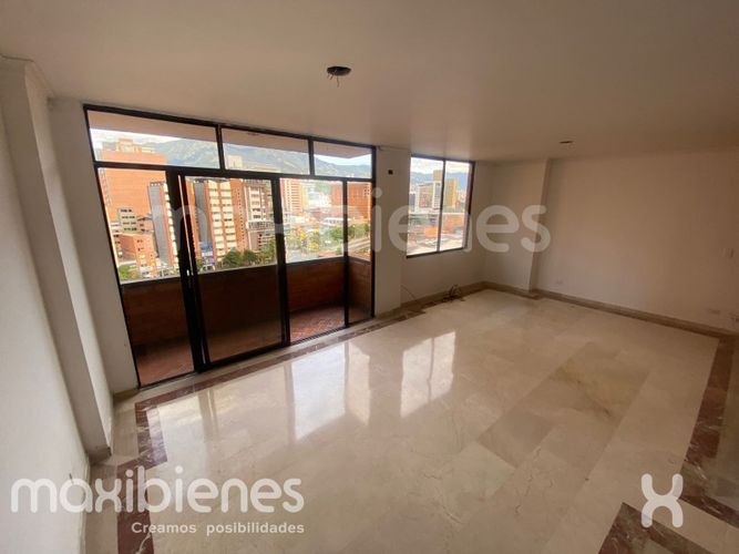 Oficina en arriendo en San Benito, Medellín, 40 m² · foto 8 de 11