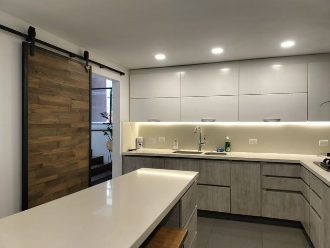 Casa de 4 alcobas en arriendo en Loma Benedictinos, Envigado, 350 m² · foto 6 de 20