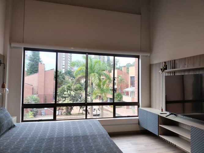 Casa de 4 alcobas en arriendo en Loma Benedictinos, Envigado, 350 m² · foto 2 de 20