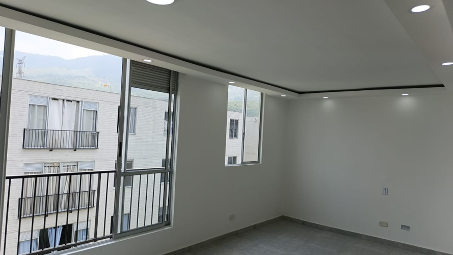 Apartamento de 2 alcobas en venta en San Jorge, Yumbo, 50 m² · foto 4 de 10