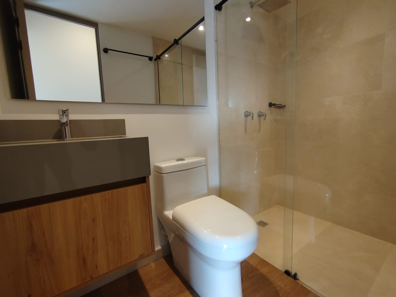Apartamento en arriendo en Centro, Rionegro · foto 8 de 13