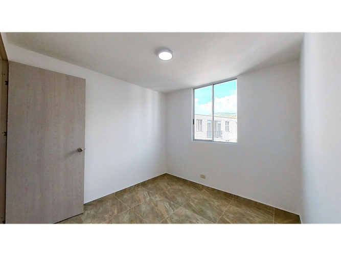 Apartamento de 2 alcobas en venta en Zona Industrial, Cali, 50 m² · foto 12 de 13