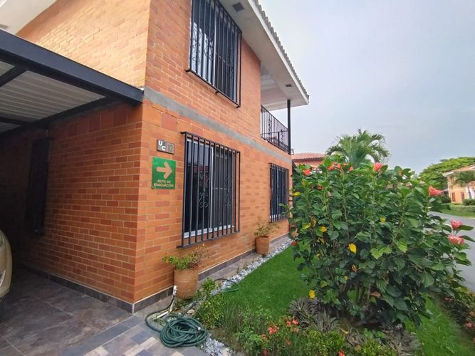 Casa de 4 alcobas en venta en Simon Bolivar, Jamundí, 280 m² · foto 14 de 17