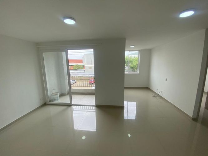 Apartamento de 3 alcobas en venta en Las Americas, Yumbo, 64 m² · foto 6 de 21