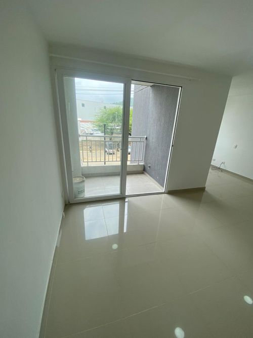 Apartamento de 3 alcobas en venta en Las Americas, Yumbo, 64 m² · foto 10 de 21