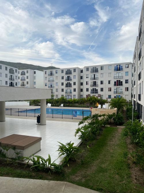 Apartamento de 2 alcobas en venta en Las Americas, Yumbo, 50 m² · foto 3 de 8