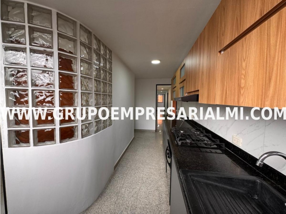 Apartamento en venta en Laureles, Medellín 3