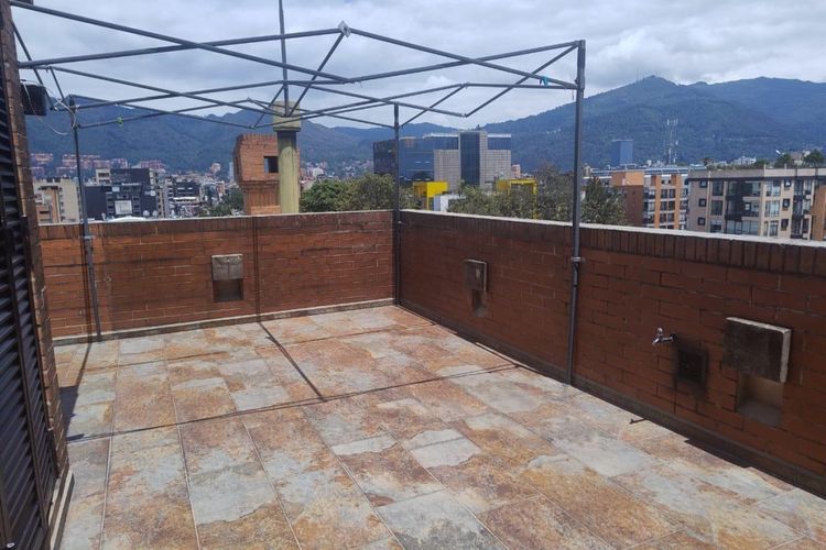 Apartamento de 5 alcobas en arriendo en Santa Barbara Occidental, Bogotá, 340 m² · foto 18 de 18