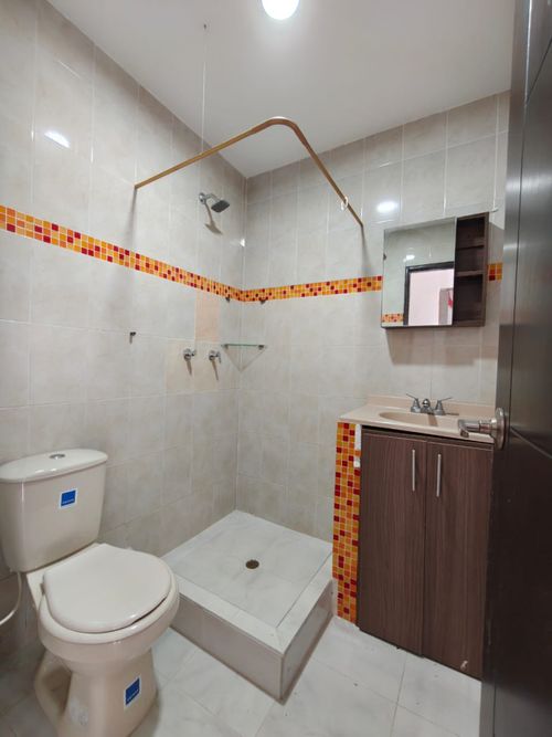 Casa de 3 alcobas en venta en Altos De Guadalupe, Cali, 287 m² · foto 7 de 22