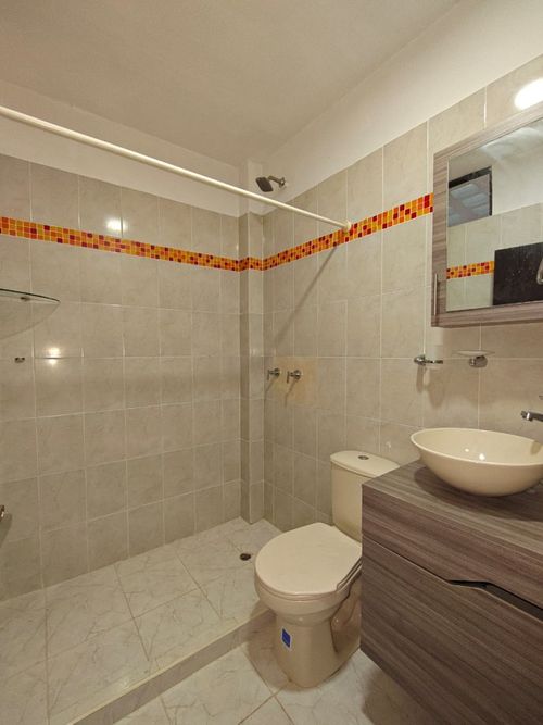 Casa de 3 alcobas en venta en Altos De Guadalupe, Cali, 287 m² · foto 12 de 22