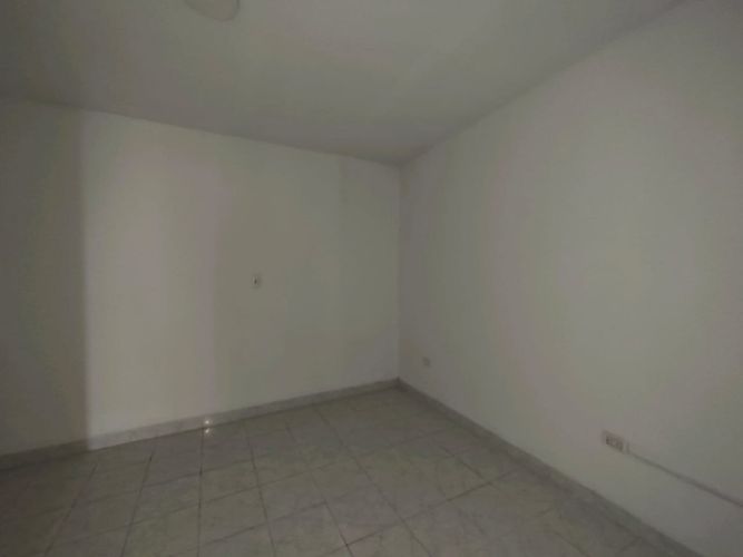 Casa de 3 alcobas en venta en Altos De Guadalupe, Cali, 287 m² · foto 13 de 22