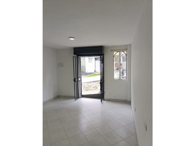 Local en arriendo en Bombona No.1, Medellín, 52 m² · foto 6 de 22