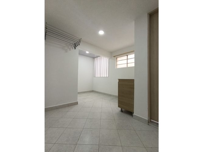 Local en arriendo en Bombona No.1, Medellín, 52 m² · foto 8 de 22
