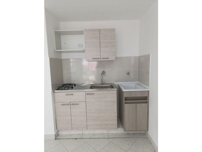Local en arriendo en Bombona No.1, Medellín, 52 m² · foto 10 de 22