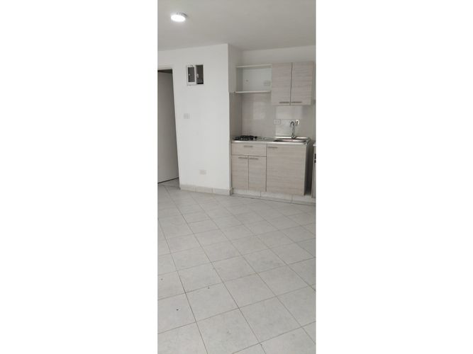 Local en arriendo en Bombona No.1, Medellín, 52 m² · foto 17 de 22