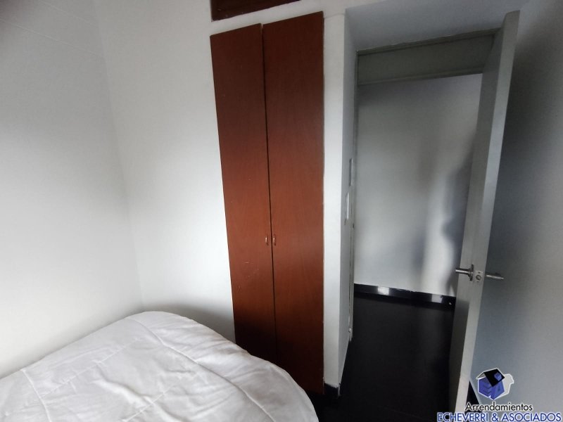 Apartamento en venta en Loma Del Esmeraldal, Envigado · foto 4 de 7