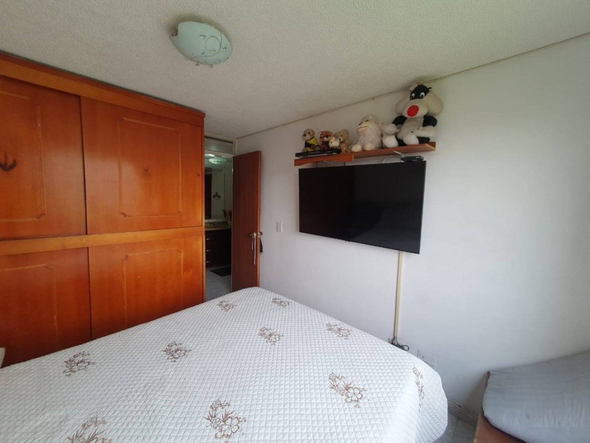 Apartamento en venta en Primavera Occidental - Puente Aranda, Bogotá · foto 11 de 24