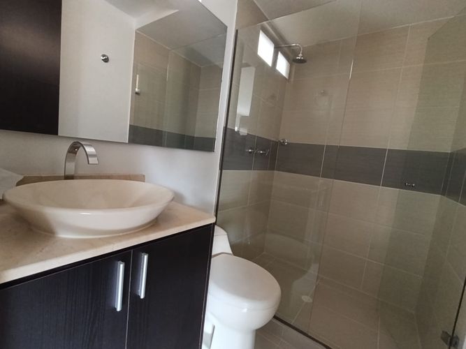 Apartamento de 3 alcobas en arriendo en El Poblado, Medellín, 95 m² · foto 8 de 20