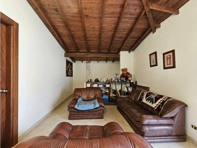 Casa de 4 alcobas en venta en El Salado, Envigado, 260 m² · foto 22 de 24