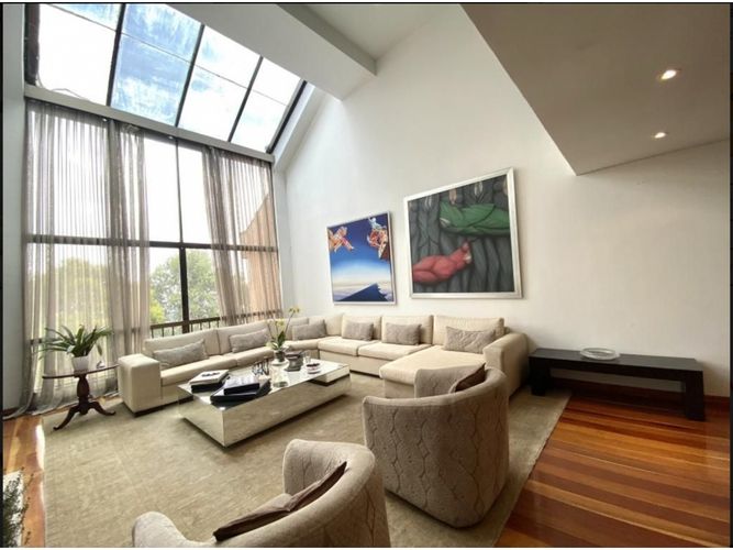Apartamento de 4 alcobas en venta en Los Rosales, Bogotá, 411 m² · foto 4 de 24