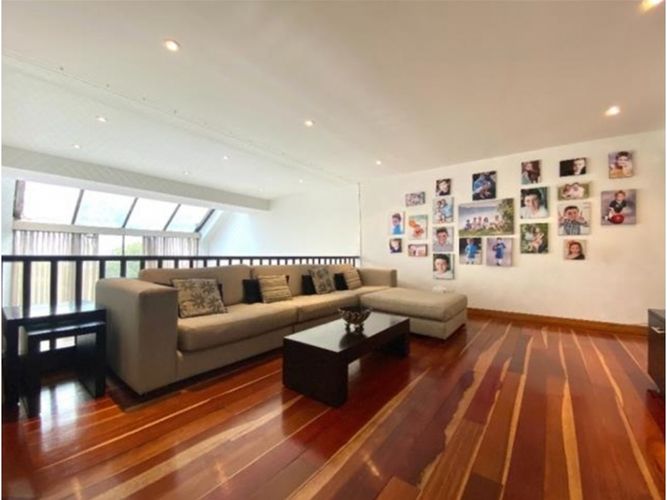Apartamento de 4 alcobas en venta en Los Rosales, Bogotá, 411 m² · foto 7 de 24
