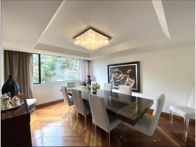 Apartamento de 4 alcobas en venta en Los Rosales, Bogotá, 411 m² · foto 14 de 24