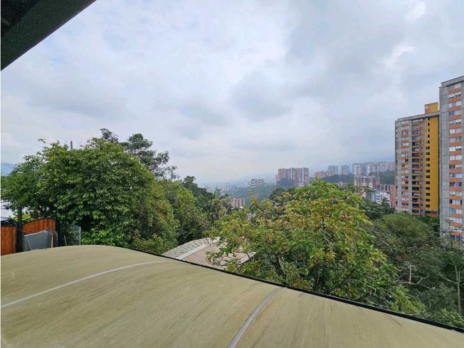 Casa de 4 alcobas en arriendo en Simon Bolivar, Envigado, 260 m² · foto 4 de 24