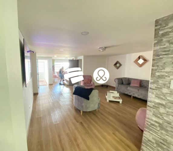 Casa de 4 alcobas en venta en Fontibon, Bogotá, 240 m² · foto 3 de 10