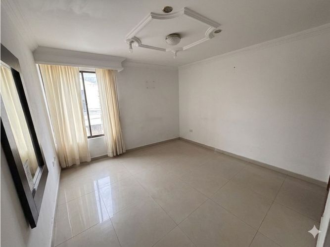 Casa de 3 alcobas en venta en Monteclaro, Medellín, 72 m² · foto 3 de 8
