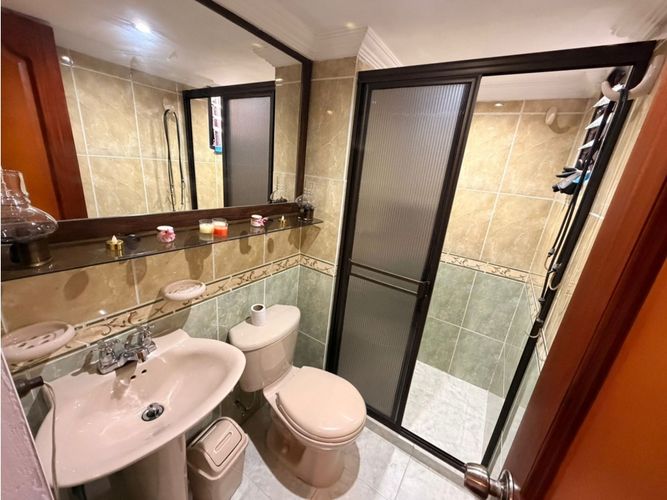 Casa de 3 alcobas en venta en Monteclaro, Medellín, 72 m² · foto 5 de 8