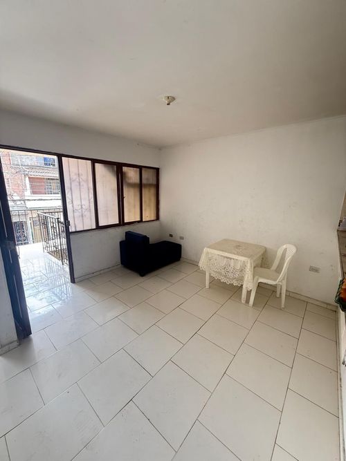 Casa de 10 alcobas en venta en Santa Elena, Cali, 540 m² · foto 2 de 19