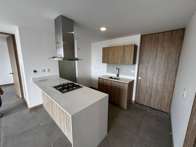 Apartamento de 2 alcobas en arriendo en El Porvenir, Rionegro, 74 m² · foto 3 de 15