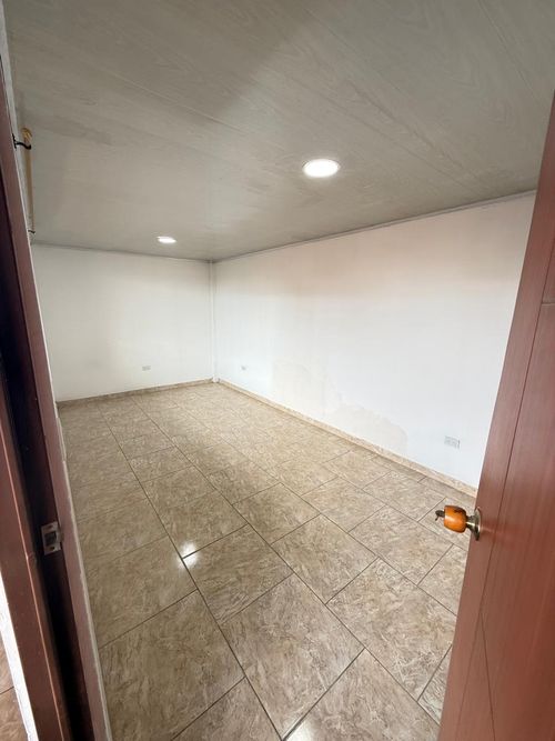 Casa de 10 alcobas en venta en Santa Elena, Cali, 540 m² · foto 10 de 19