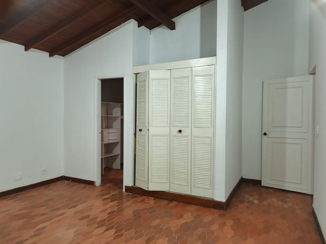 Casa en arriendo en El Poblado, Medellín · foto 10 de 23