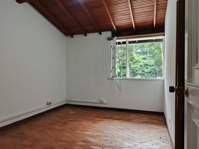 Casa en arriendo en El Poblado, Medellín · foto 17 de 23