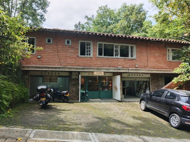 Casa en arriendo en El Poblado, Medellín · foto 23 de 23