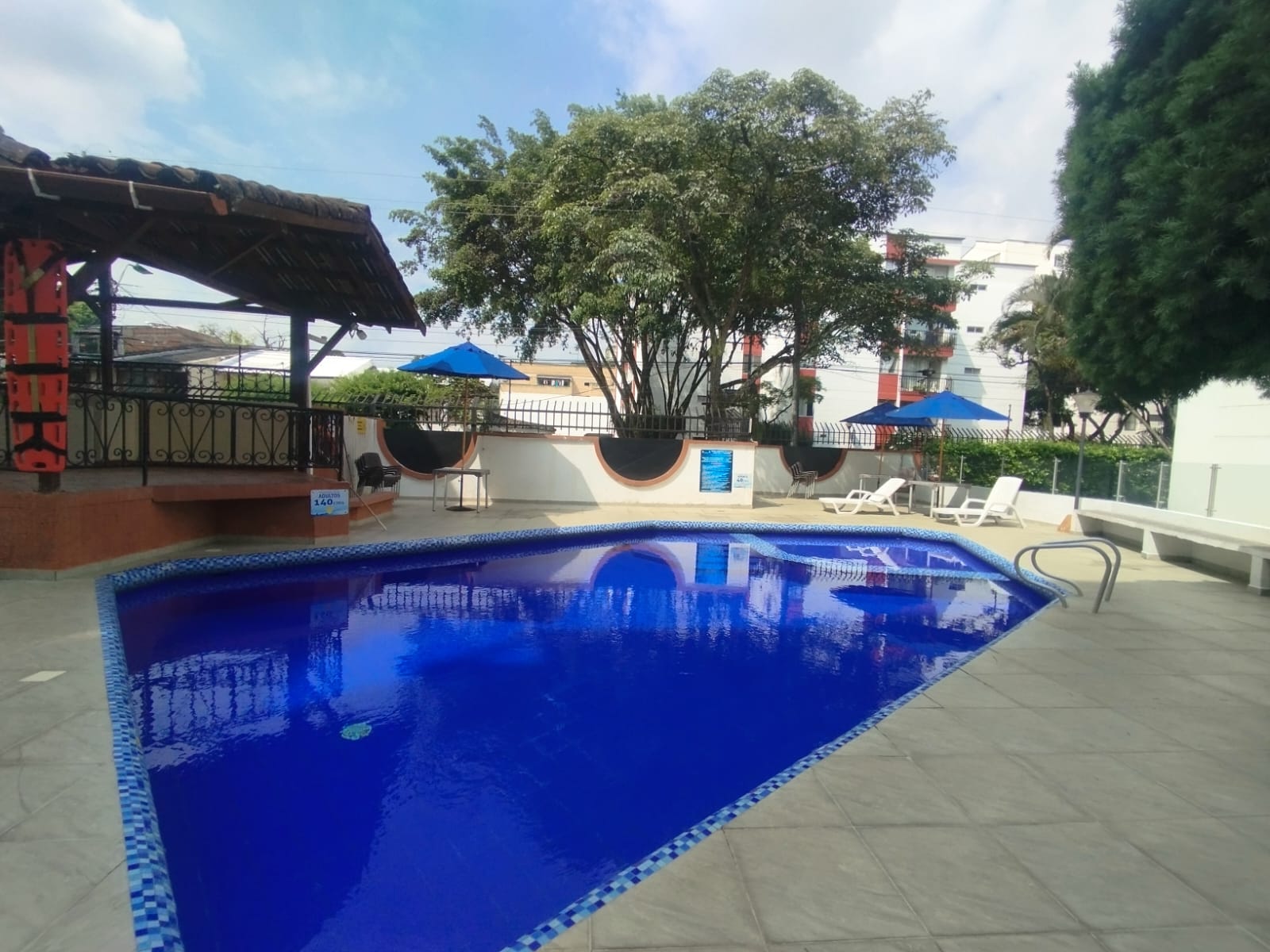 Apartamento en venta en El Refugio, Cali · foto 3 de 14