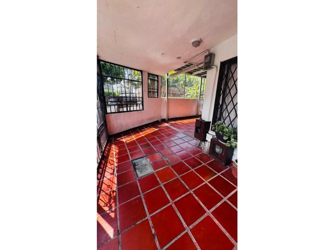 Casa de 6 alcobas en venta en Brisas De Los Alamos, Cali, 250 m² · foto 9 de 24