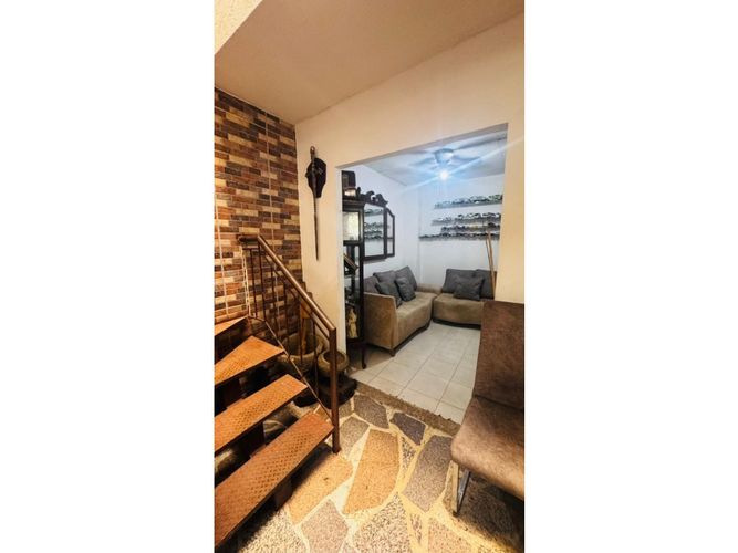 Casa de 6 alcobas en venta en Brisas De Los Alamos, Cali, 250 m² · foto 18 de 24