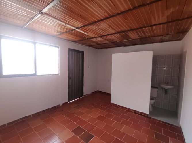 Casa de 2 alcobas en venta en Pisarreal, Los Patios, 99 m² · foto 10 de 18